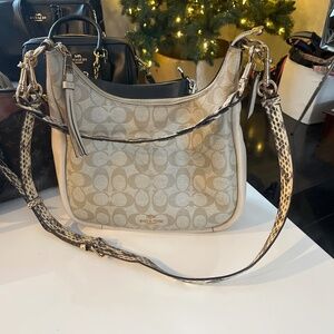 COACH Signature Canvas JULES HOBO Shoulder & Crossbody Bag ~ Light Khaki/Ivory